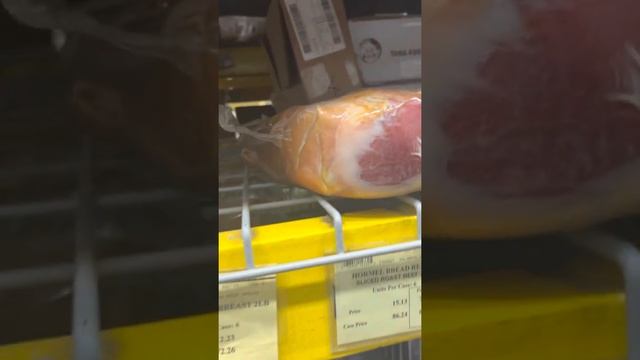 Життя в Америці. Покупки в магазинах.