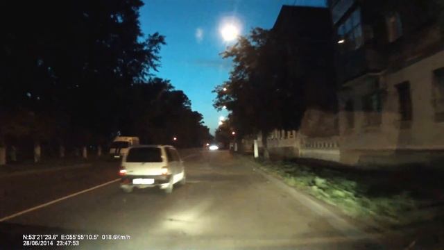 Ока летит на красный 28.06.2014 г. Салават смотреть онлайн