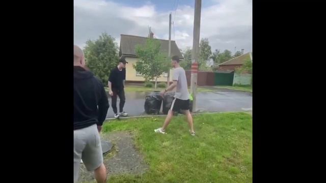 Подборка уличных драк. Лучшие моменты уличных заруб, быдло, конфликты, потасовки. смотреть онлайн