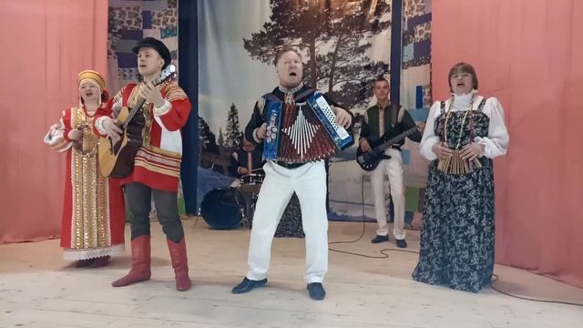 Разгуляй и гости из Перми дуэт ГармоньиЯ Наступило время автор В Меркучев смотреть онлайн