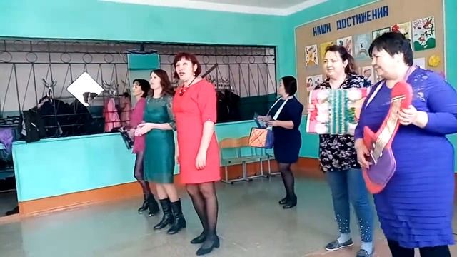 Школа номер 6 с. Петропаловка канчет кодню 8 марта пашет учитейнича немецкого языка Султанава. З. смотреть онлайн