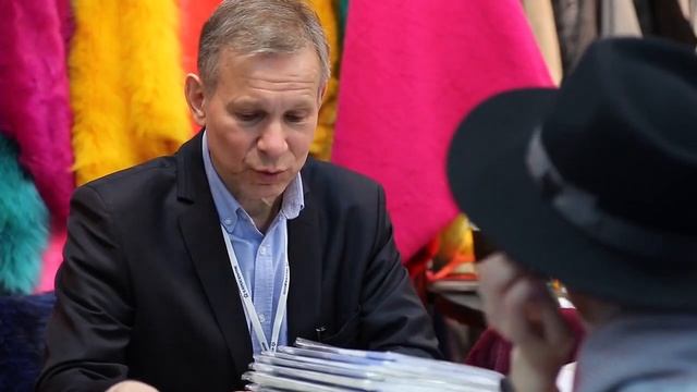 Компания ООО «ЭЛЬ-ТЕКС» - Ткани со всего мира! смотреть онлайн