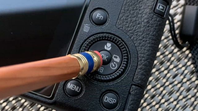 Ricoh GR III camera wobbly control dial pad button смотреть онлайн