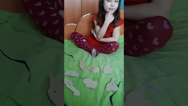 ИГРА КОГО НЕТ. Очень простая и супер логическая игра для детей на память. Игра с дочкой. смотреть онлайн
