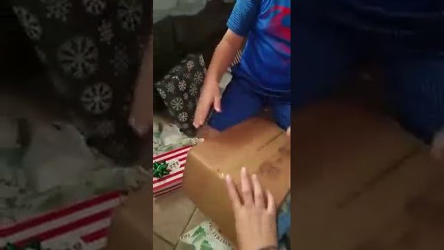 Nintendo switch Christmas gift prank goes wrong. смотреть онлайн