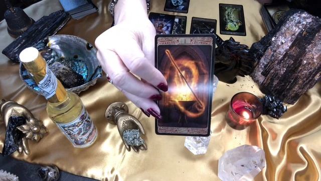 LEO NOVEMBER 2018 - TAROT HOROSCOPE / SOMEONE'S TAKING IT OUT ON YOU? смотреть онлайн