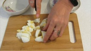 Салат с тунцом и сельдереем "Гурманиссимо"