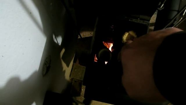 Ракетная печь - подготовка перед стартом ( три года работы печи) смотреть онлайн