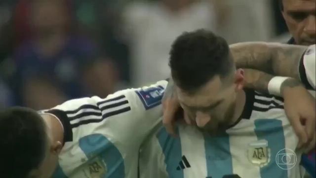 Месси становится Чемпионом мира смотреть онлайн