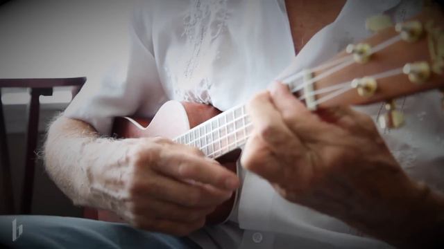 A Song Of Old Hawaii - Bing Crosby Ukulele & Vocal Canvas (Cover) смотреть онлайн