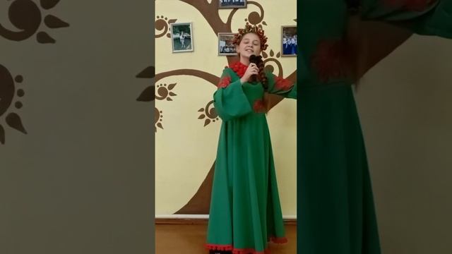 Панькевич Марія, Тулуківська гімназія - музика Р.Квінта, слова В.Куровський "Дивна квітка" смотреть онлайн