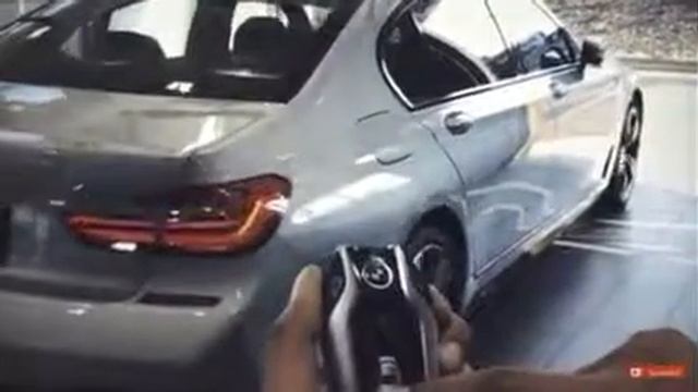 BMW паркуется сам смотреть онлайн