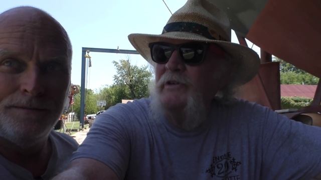 Moving Seeker to the Street смотреть онлайн