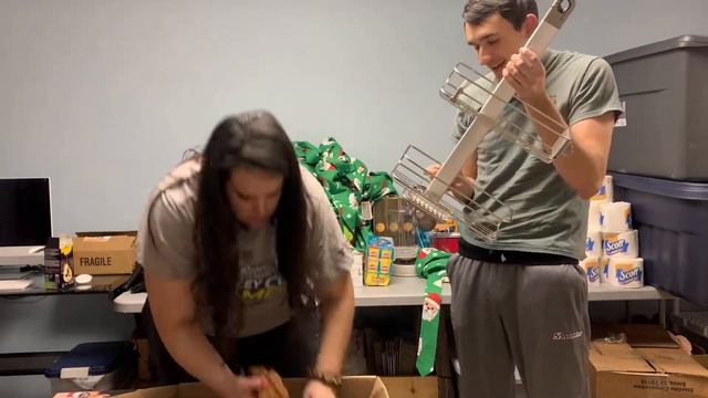 Target GM Liquidation Pallet Unboxing!Electronics, Clothing, Toys, and More!!! $2,000+ Retail Value смотреть онлайн