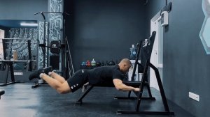 Обратная гиперэкстензия