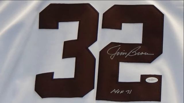 Jim Brown Autographed Jersey Inscribed "HOF 71" with JSA COA смотреть онлайн