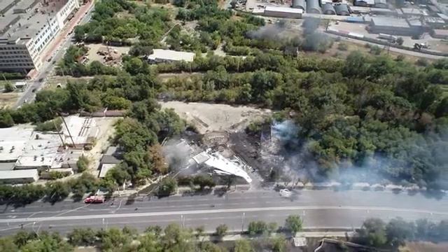 Все что осталось от взорвавшейся волгоградской заправки смотреть онлайн