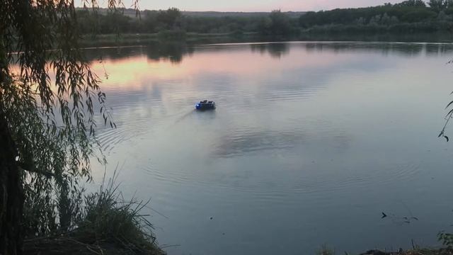 Автопилот Carpline на кораблике Carpboat Carbon