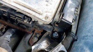 Фольксваген тигуан  как снять  ЭБУ