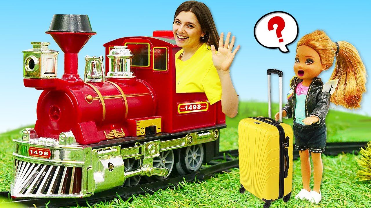 Куда пропал ПОЕЗД? Ищем игрушки по подсказкам вместе с Машей Той Клаб и Челси! смотреть онлайн