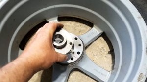 Как расточить центральное отверстие колёсного диска в гараже