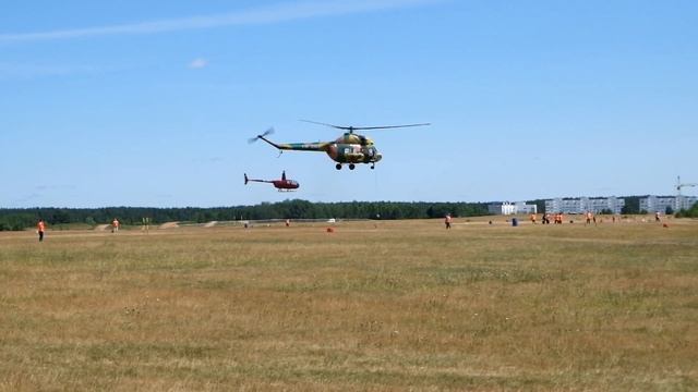 Парад воздушных шаров в Минске 2015. Фестиваль авиационного спорта смотреть онлайн