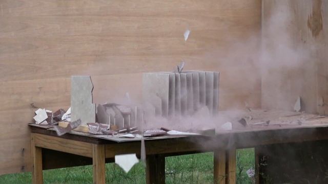700 Grain 500 S&W Magnum vs Tile смотреть онлайн