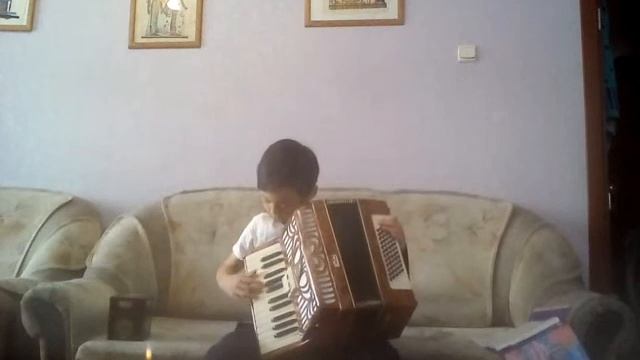 Я учусь играть на аккордеоне смотреть онлайн