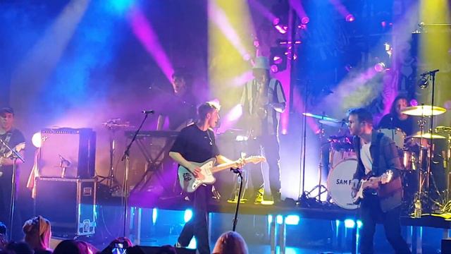 Sam Fender - Dancing in the Dark (Springsteen's cover) @ La Cigale, Paris 24.02.2020 смотреть онлайн