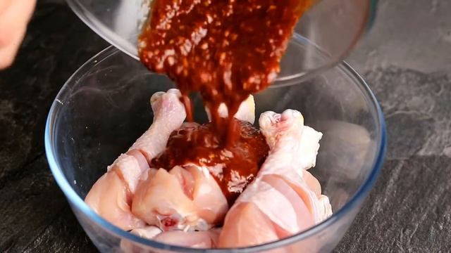 Подсел на этот РЕЦЕПТ Куриных Ножек! А весь СЕКРЕТ в маринаде! Рецепт Куриных Голеней на ужин! смотреть онлайн