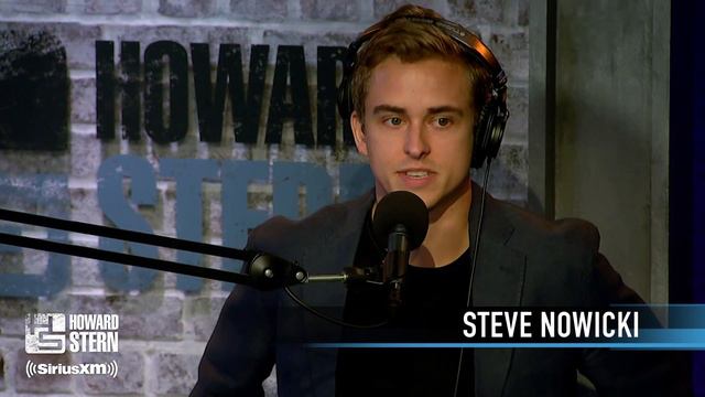 Steve Nowicki Observes Brent and Katelyn Hatley at a Swingers Party смотреть онлайн
