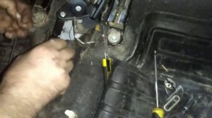 Daewoo matiz замена троса ручного тормоза..mp4