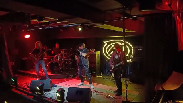 Артур Беркут- 7 морей (Live in Vladivostok, 19.01.2024) смотреть онлайн