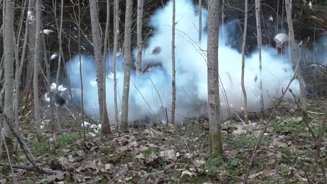 Самодельная огромная петарда! Взрыв 2 м высотой!!! смотреть онлайн