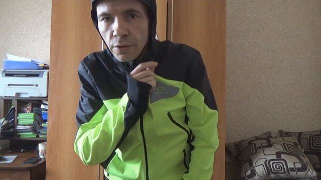 Зимне-осенняя беговая куртка KALENJI: небольшой обзор смотреть онлайн