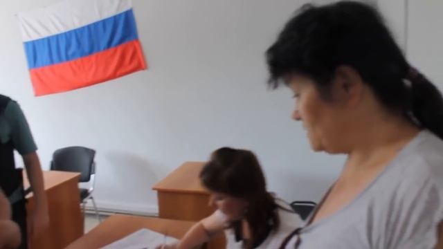 Три стажера-пристава не пустили гр. СССР в Приморско-Ахтарский суд ч.2 смотреть онлайн