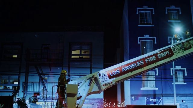 [RED Komodo] Sunday Night Slow - Contax Zeiss 35mm f/1.4 AEG смотреть онлайн