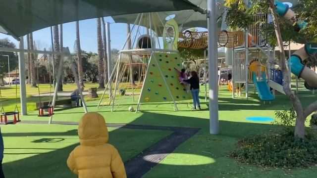 Мира по миру. Знакомство с кибуцем.. Дгания . Заметки про Израиль ?? смотреть онлайн