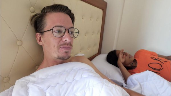 Почему я не целую Найви? Все пропало. Последний день в Плейку во Вьетнаме.