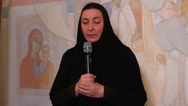 Мы должны перешагнуть логику этого мира.Сестрическое собрание с отцом Андреем Лемешонком