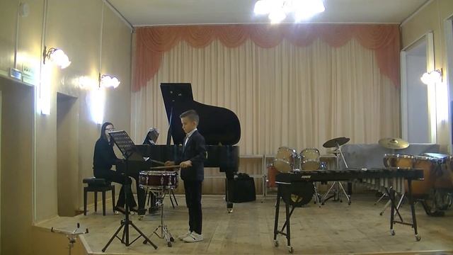 Власенко Иван. Ксилофон - К. Вебер "Хор охотников". Малый барабан И. Парфенов "Русский танец" смотреть онлайн