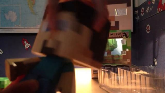 Minecraft распаковка игрушки Steve vinyl от j!nx смотреть онлайн