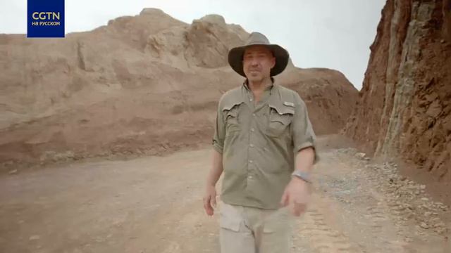 «Дальняя граница Китая: Путешествие по Синьцзяну» 04 «Новые пути» смотреть онлайн