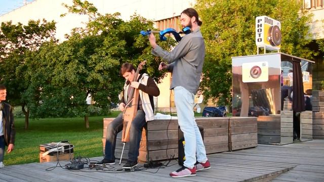 Уличные музыканты в Музеоне 3.06.16 смотреть онлайн