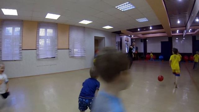 Детская тренировка 4-7 лет + 500 Meia Lua de Compasso смотреть онлайн