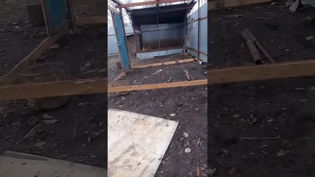 Как построить сарай , куры в деревне , сарай для сена , два в одном . смотреть онлайн