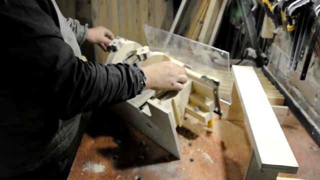 Продолжаю тему. Выбираем пазы в ножке "Кабриоль". Часть 4. смотреть онлайн