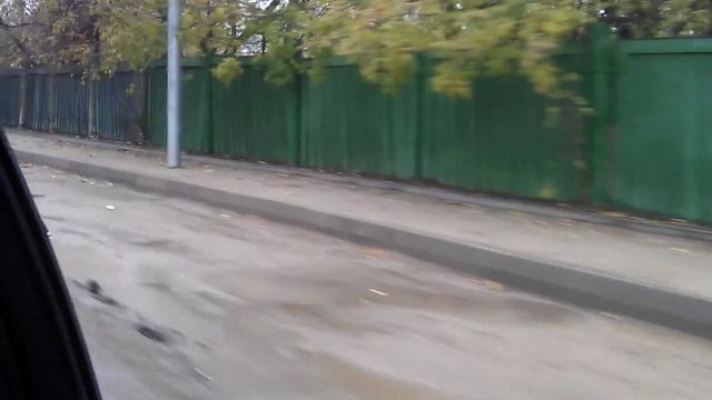 Собянин кладет тротуарную плитку в глухой промзоне смотреть онлайн