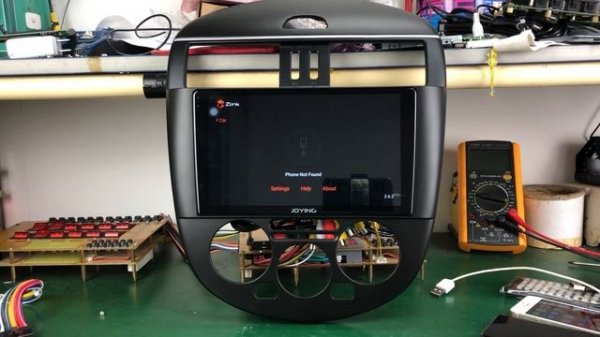 Android 8.1 Car Audio Navigation System with Carplay & Android Auto for Nissan Tiida