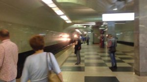 Москва 2636 станция метро Братиславская лето день